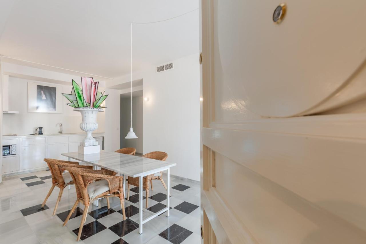 Apartamento Deluxe Calle Imagen セビリア エクステリア 写真